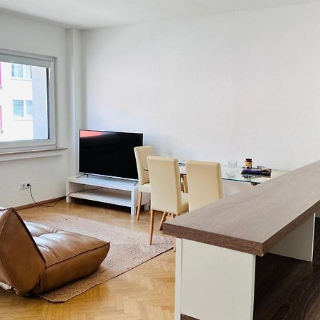 New - Cozy Apartment,Kitchen,Netflix And More 에센 외부 사진