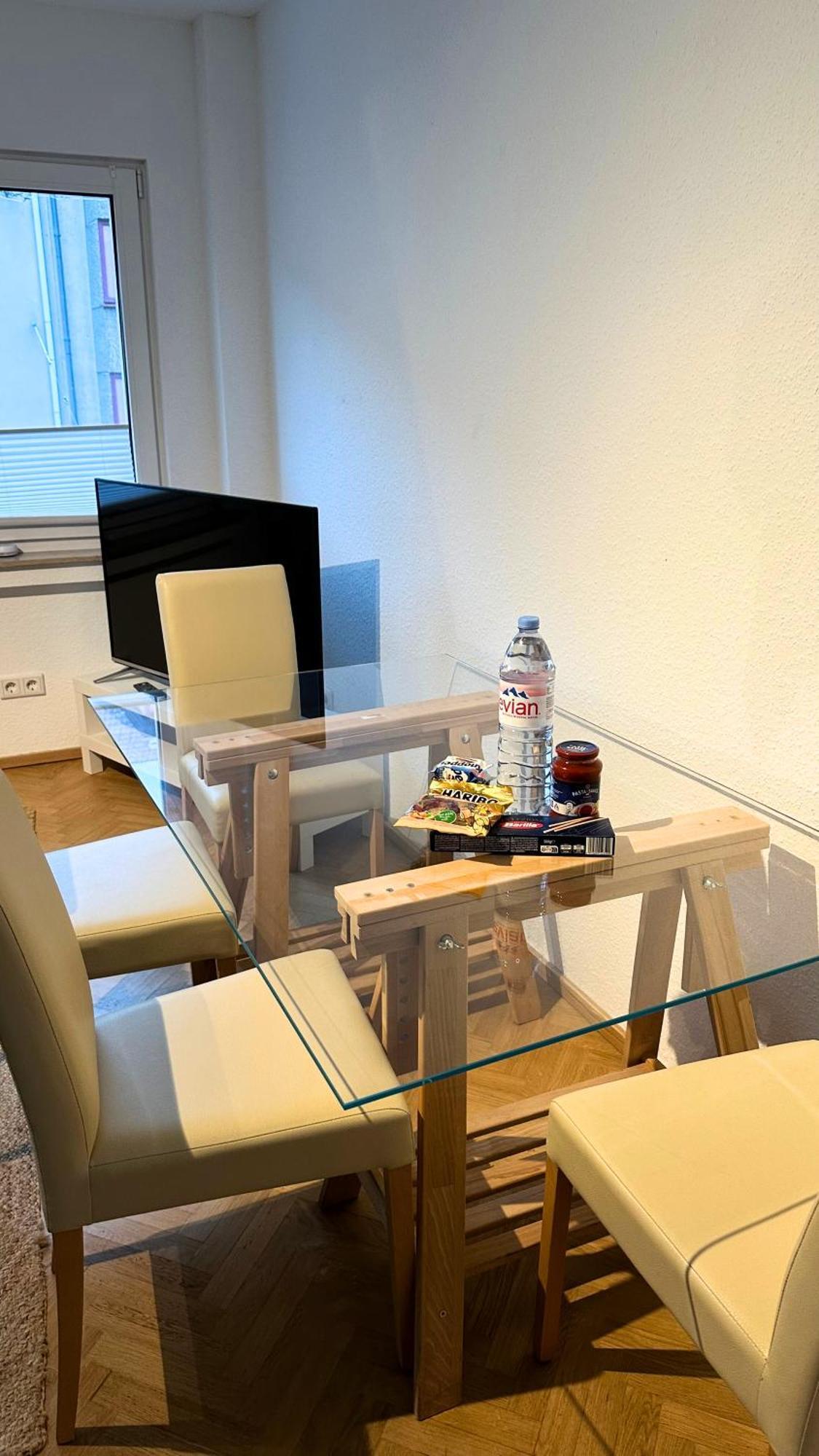 New - Cozy Apartment,Kitchen,Netflix And More 에센 외부 사진